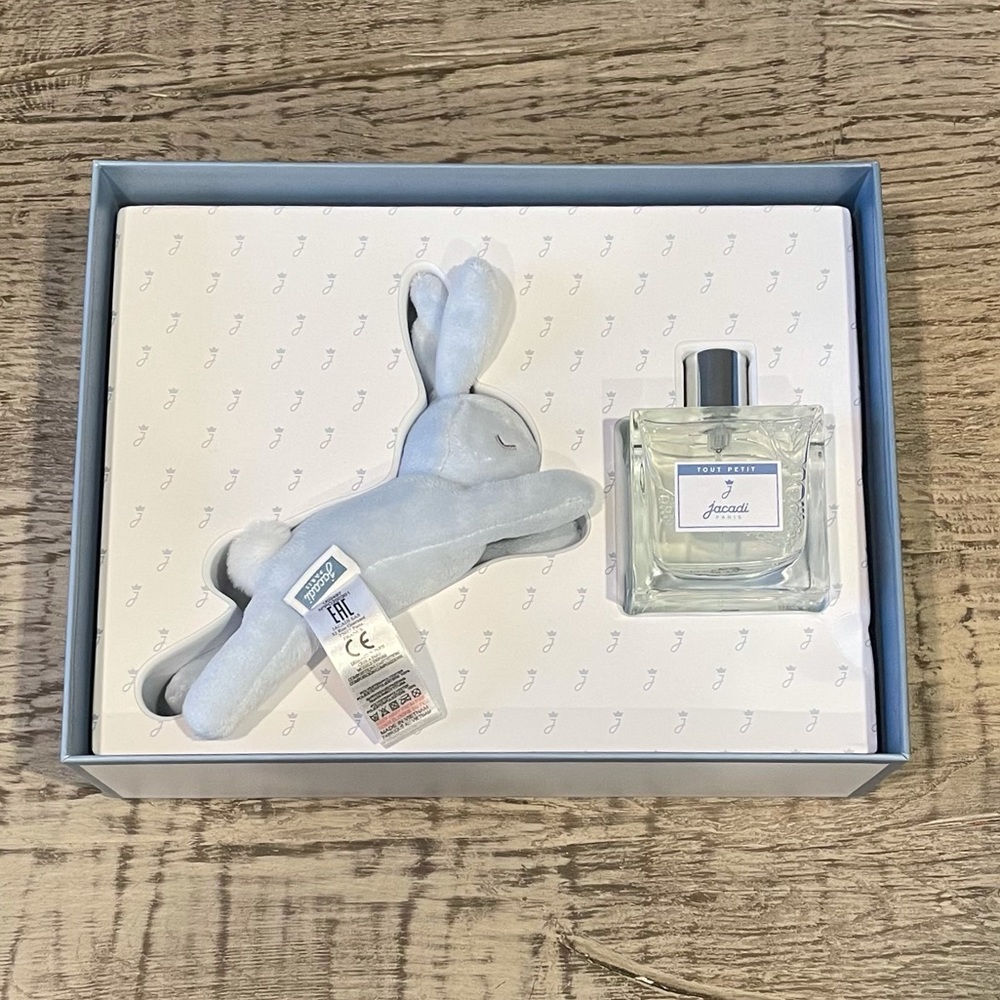🆕 NWB Jacadi Baby Scented Water & Toy Gift Set